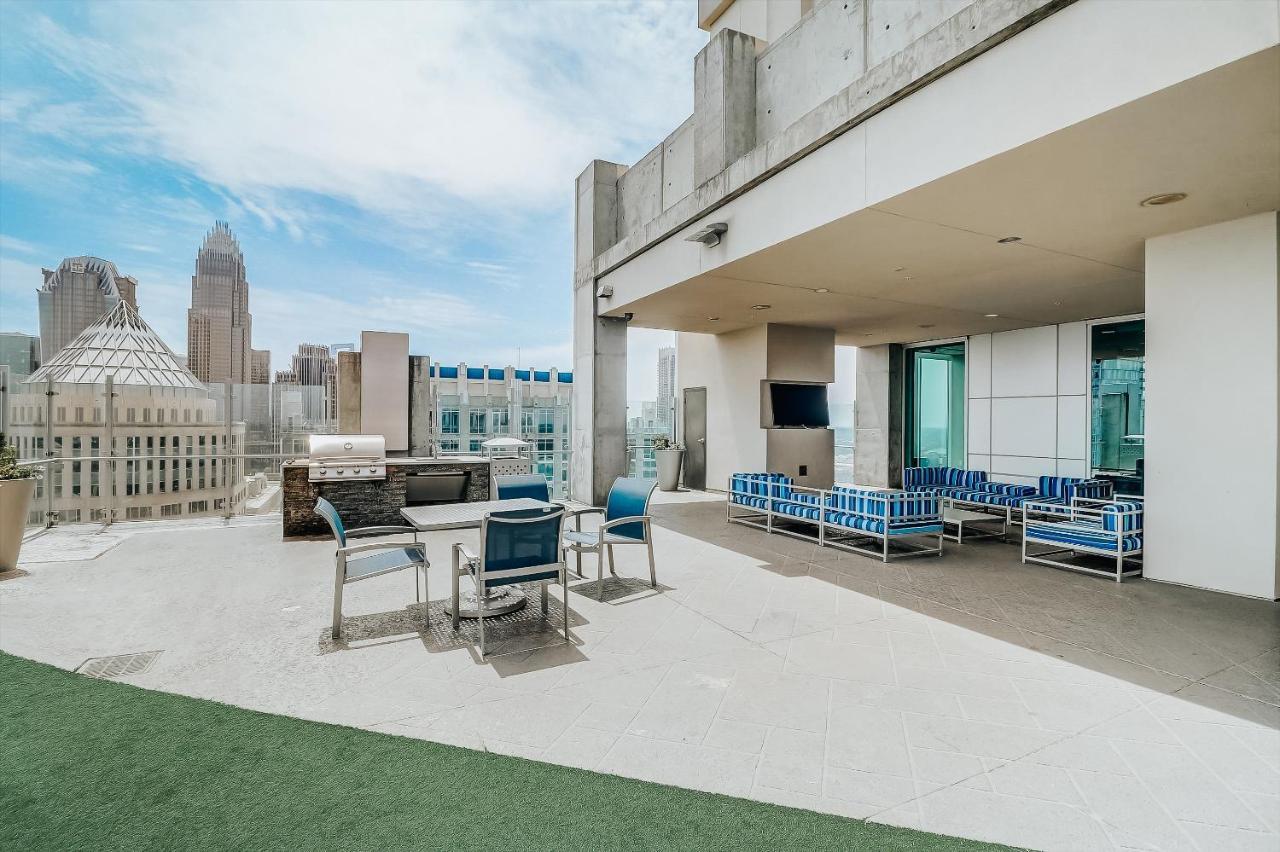 Frontdesk Skyhouse Apts Uptown Charlotte, NC Appartement Buitenkant foto